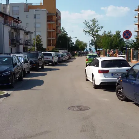 Medences Oenallo 4 Fos 2 Legteru, Felszerelt Foeldszinti Apartman, Terasszal, Wi-fivel, 30 Meterre A Strandtol * שיופוק