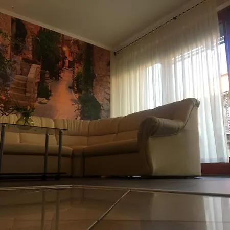 Medences Oenallo 4 Fos 2 Legteru, Felszerelt Foeldszinti Apartman, Terasszal, Wi-fivel, 30 Meterre A Strandtol דירה